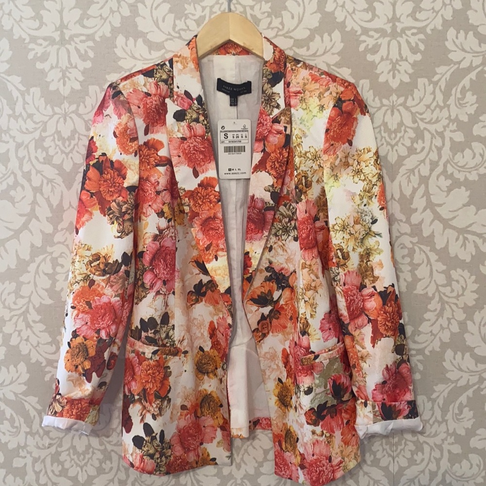 Blazer With Shoulder padding 🧡